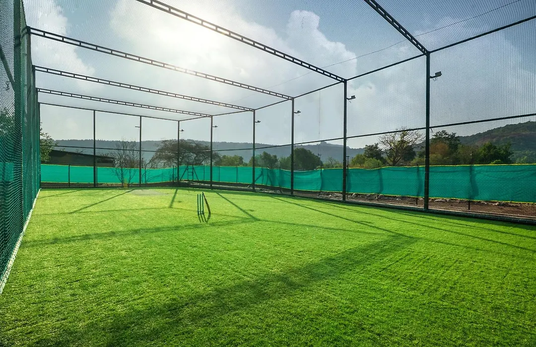 Newly Renovated-Farm Villa -6Bhk With Pool & Turf-1