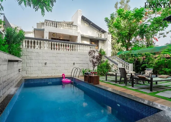 Pets Allowed Hotel Eko Stay- Blanco